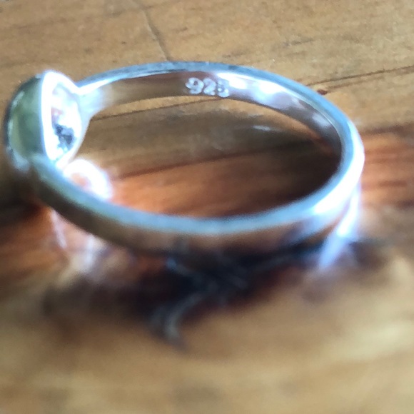 925 Puffed Heart Ring - Picture 5 of 6